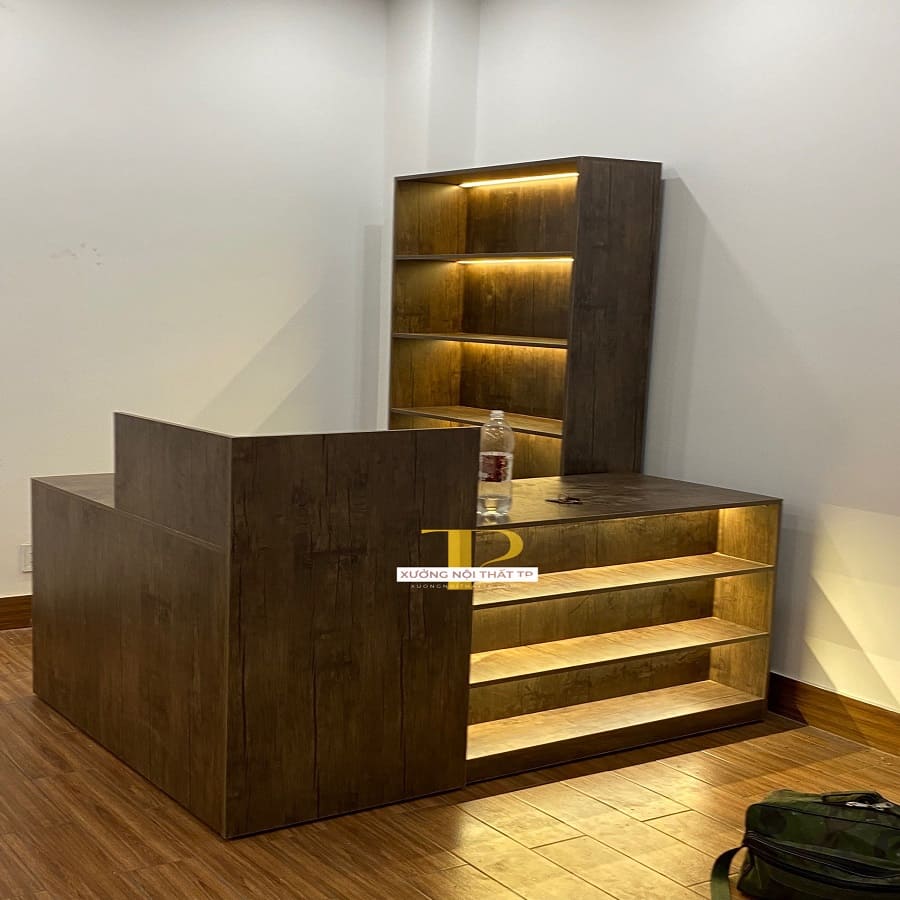 Quầy L Kết Hợp Kệ Trưng Bày Led